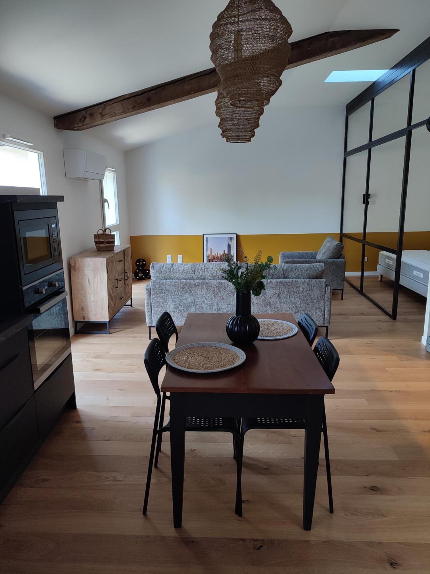 Le Petit 1881 Apartment Ampuis Luaran gambar